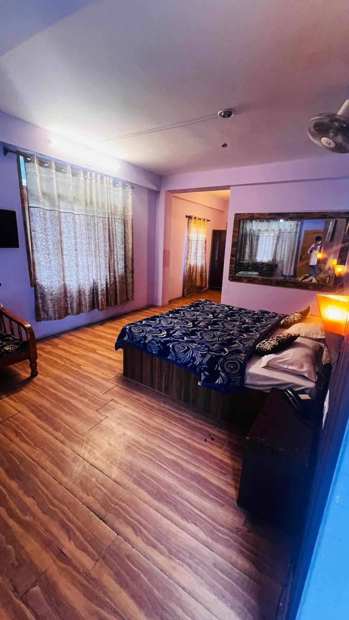 โฮเต็ล เช็ทนา&คอทเทจส์ Hotel มะนาลี ภายนอก รูปภาพ