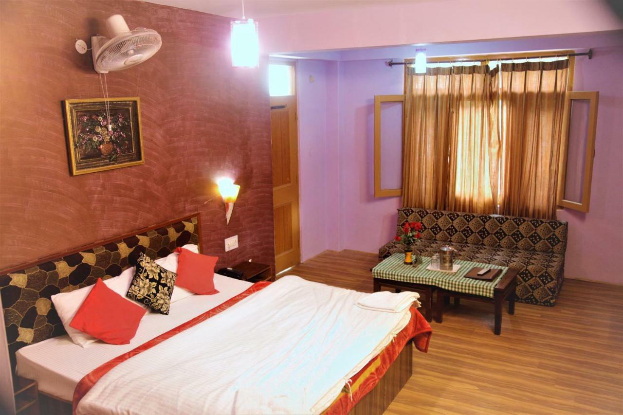 โฮเต็ล เช็ทนา&คอทเทจส์ Hotel มะนาลี ภายนอก รูปภาพ