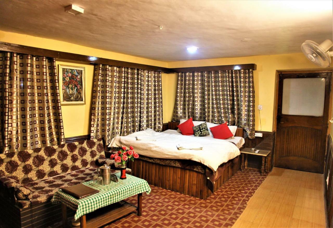 โฮเต็ล เช็ทนา&คอทเทจส์ Hotel มะนาลี ภายนอก รูปภาพ