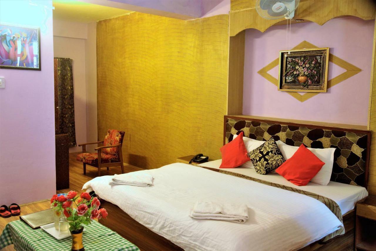 โฮเต็ล เช็ทนา&คอทเทจส์ Hotel มะนาลี ภายนอก รูปภาพ